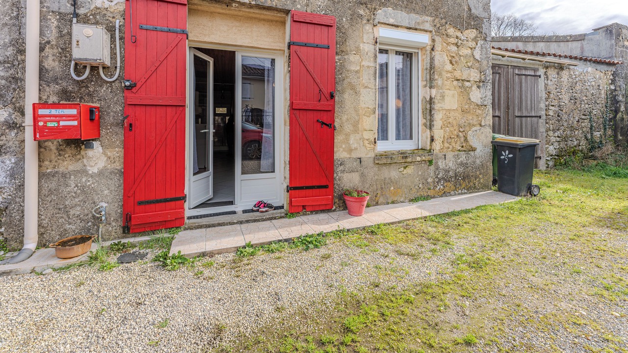 Photo of Outdoor in Saint-Seurin-de-Cadourne