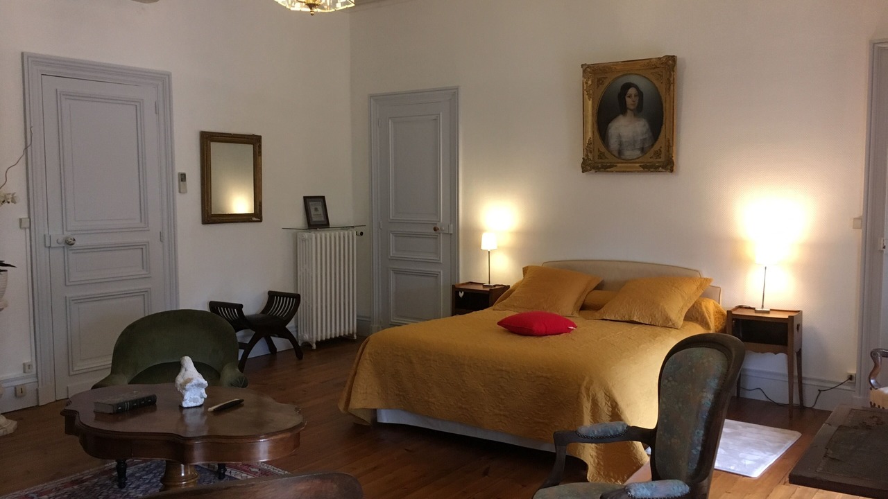 Photo of Bedroom in Cognac