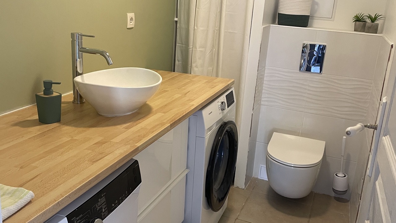 Photo of Bathroom in Surgeres