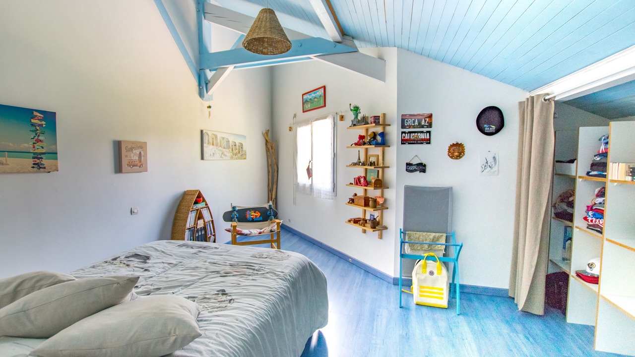 Photo of Bedroom in Tosse