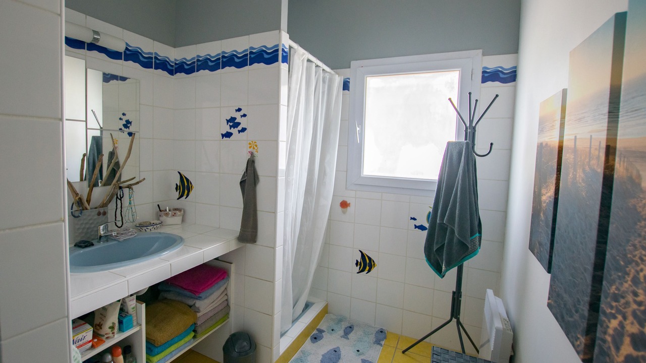 Photo of Bathroom in Tosse