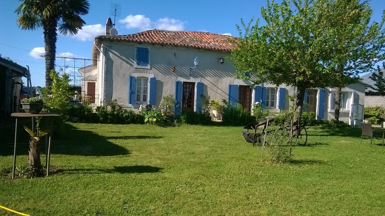 Photo of Outdoor in Saint-Aulais-la-Chapelle