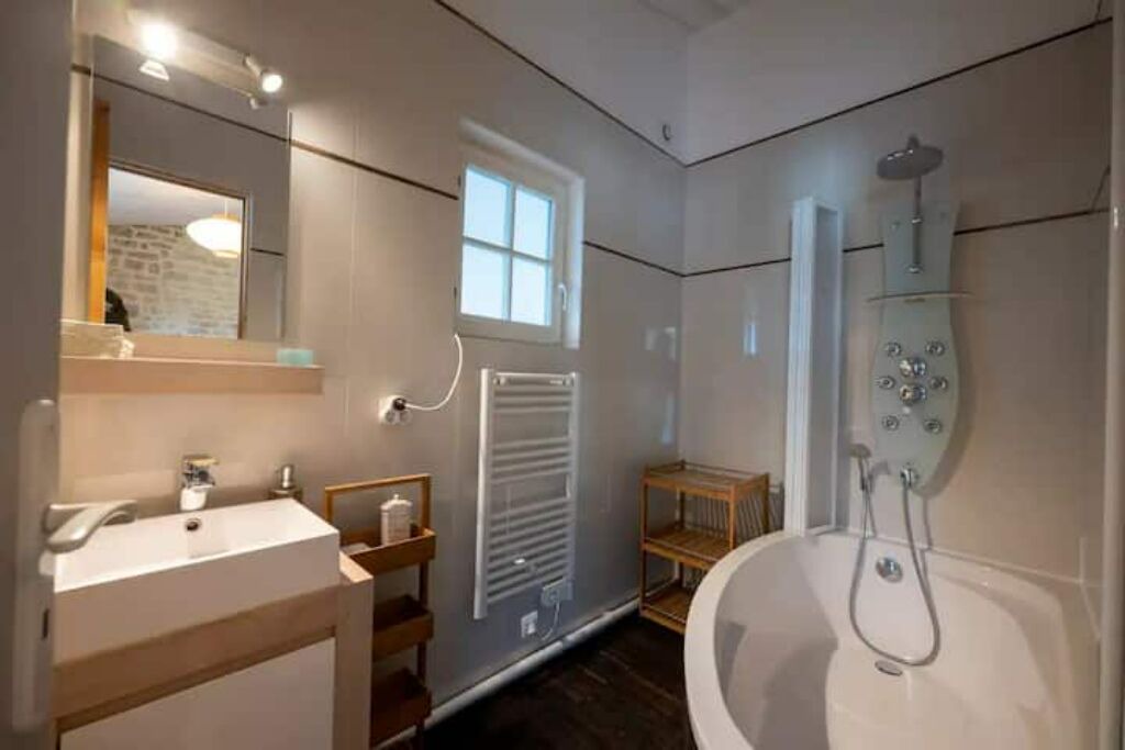 Photo of Bathroom in Marsilly