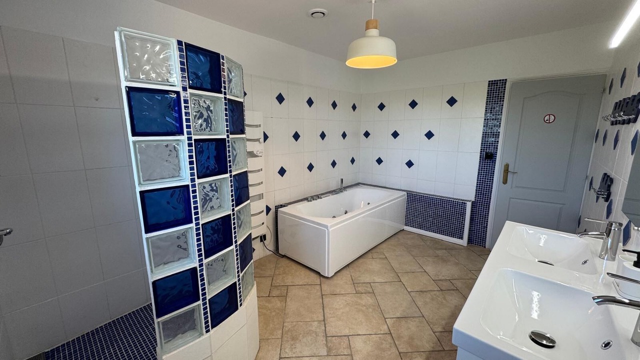 Photo of Bathroom in Saint-Augustin