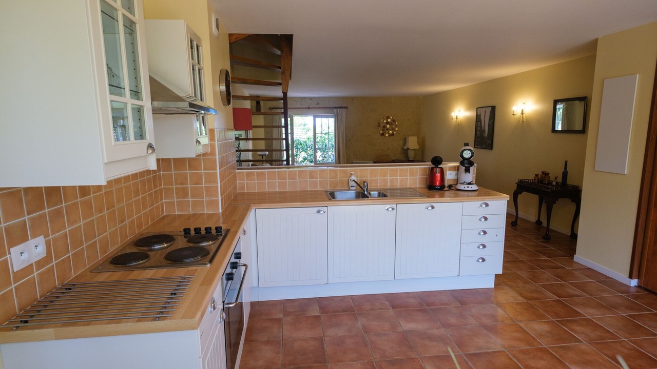 Photo of Kitchen in Lamothe-Montravel