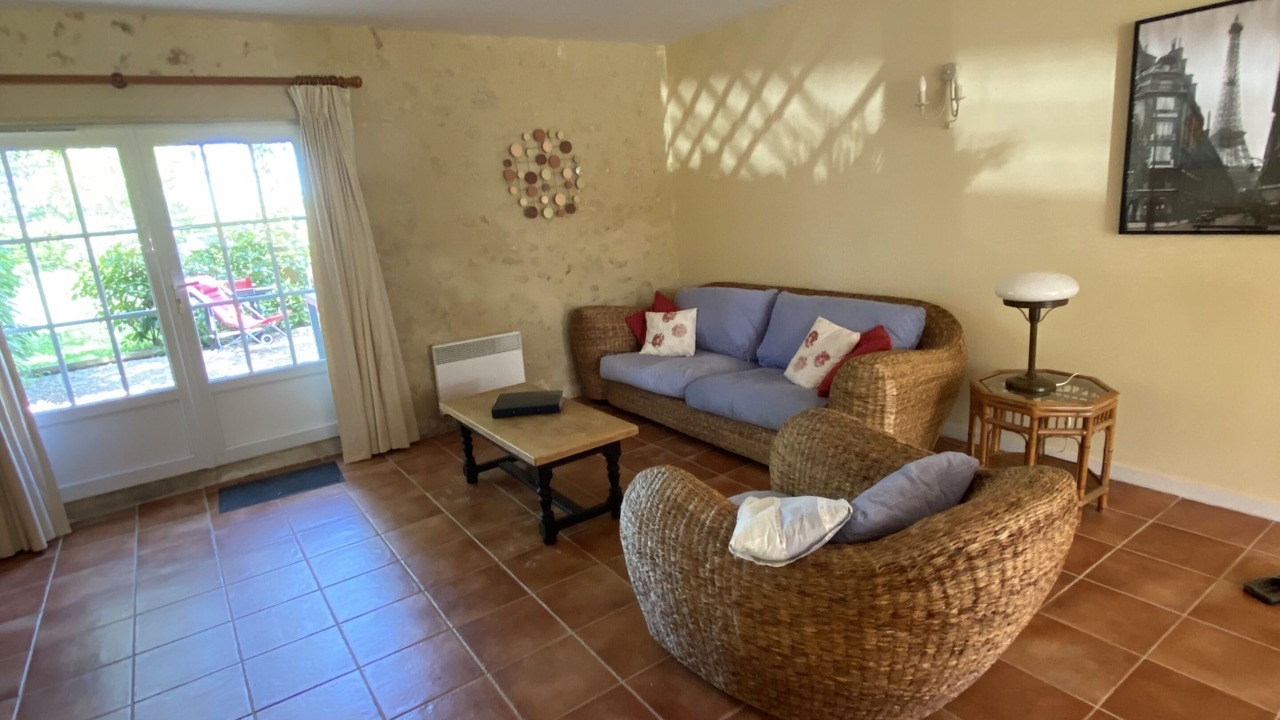Photo of Livingroom in Lamothe-Montravel