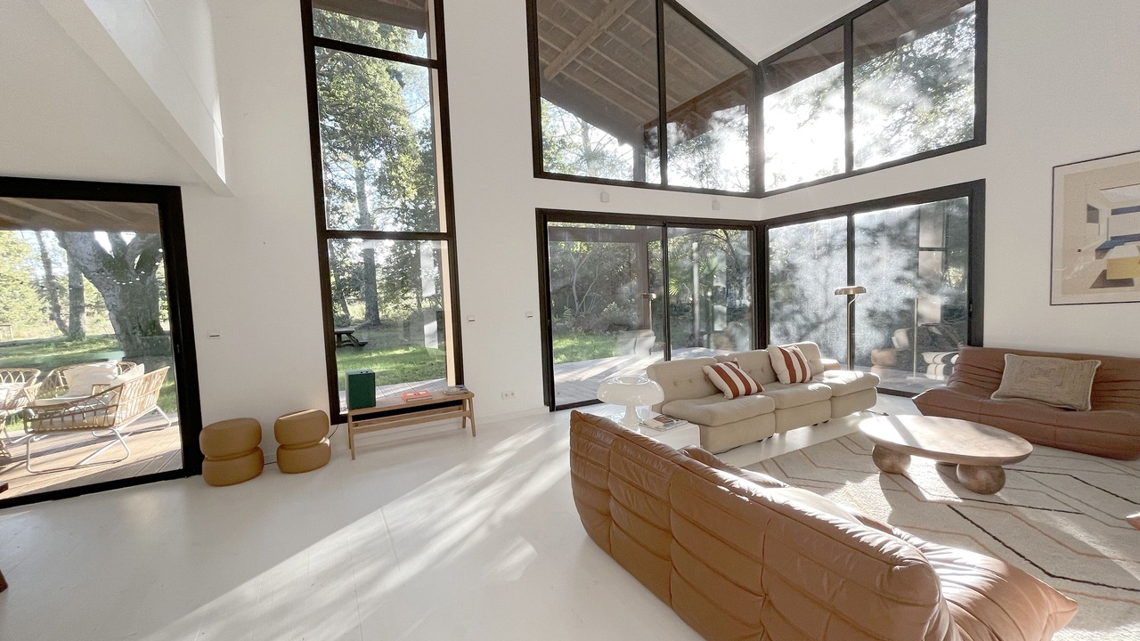 Photo of Livingroom in Messanges
