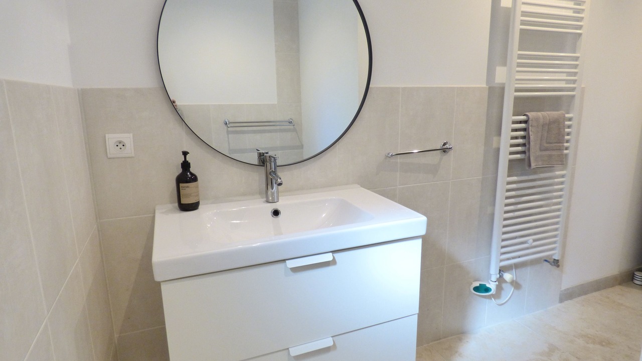 Photo of Bathroom in Messanges