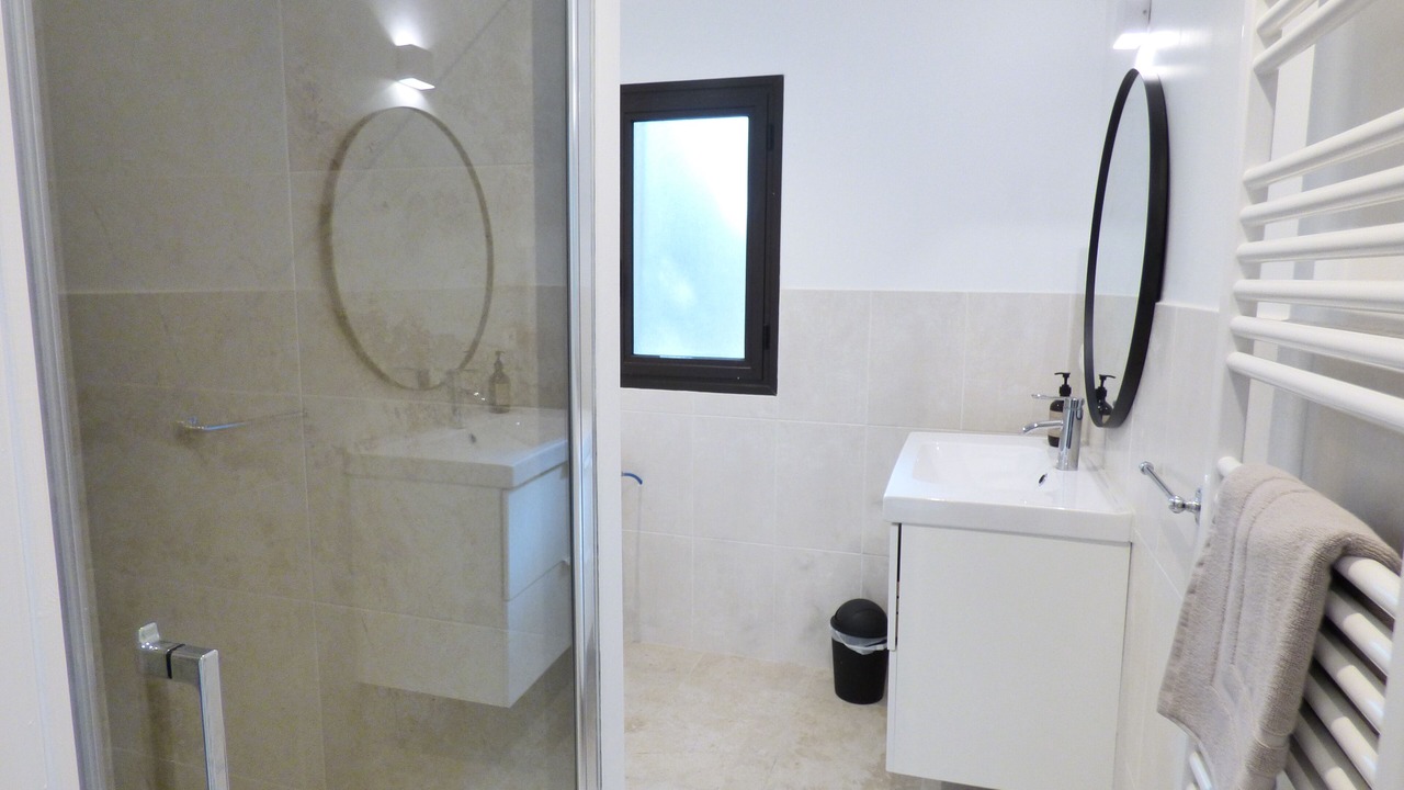 Photo of Bathroom in Messanges