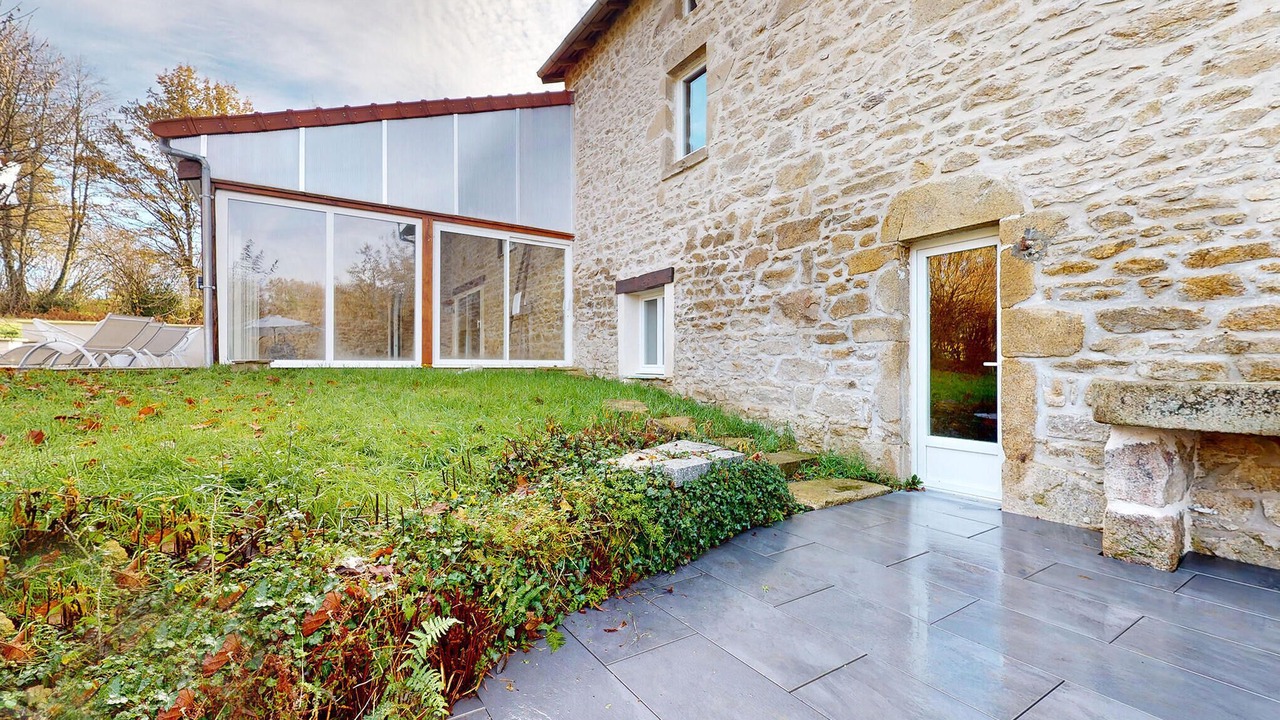 Photo of Others in Saint-Hilaire-le-Chateau