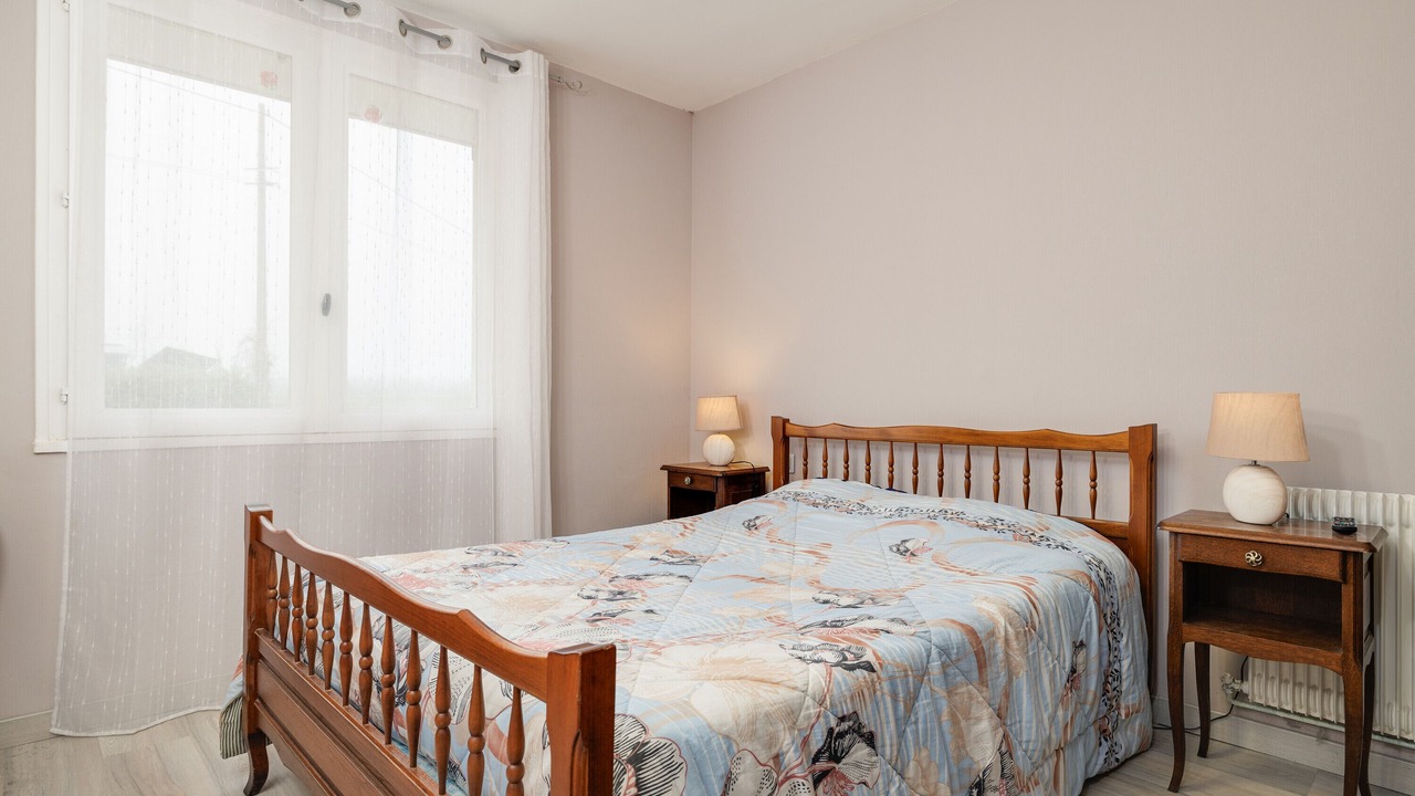 Photo of Bedroom in Langon