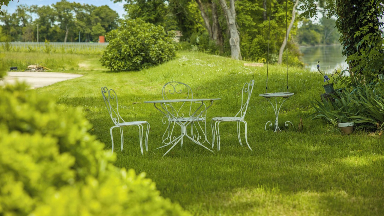 Photo of Outdoor in Arveyres