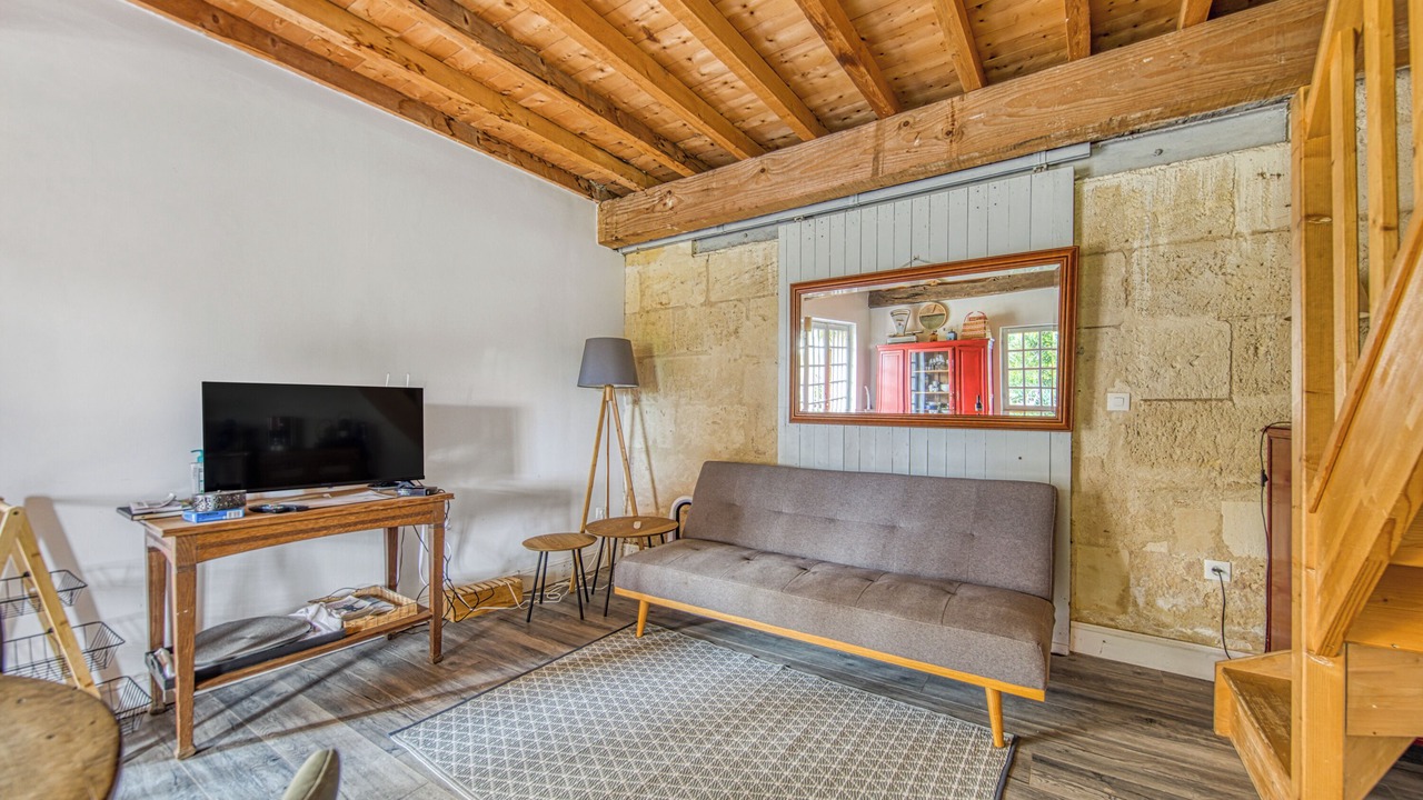 Photo of Livingroom in Arveyres