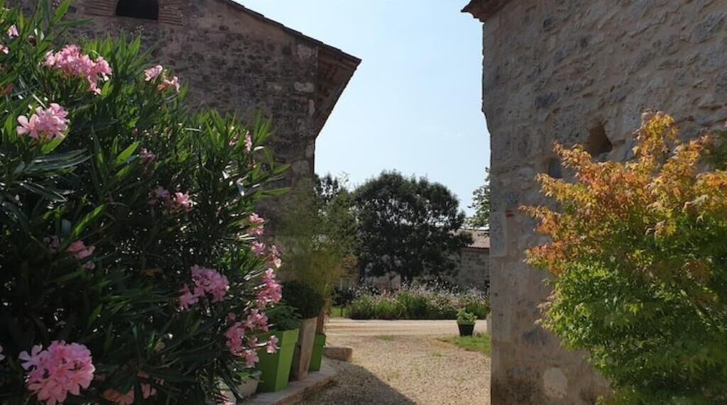 Photo of Outdoor in Bourran