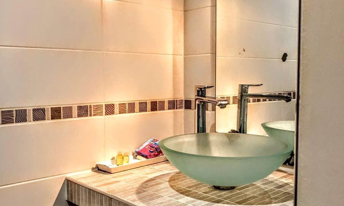 Photo of Bathroom in Saint-Salvy