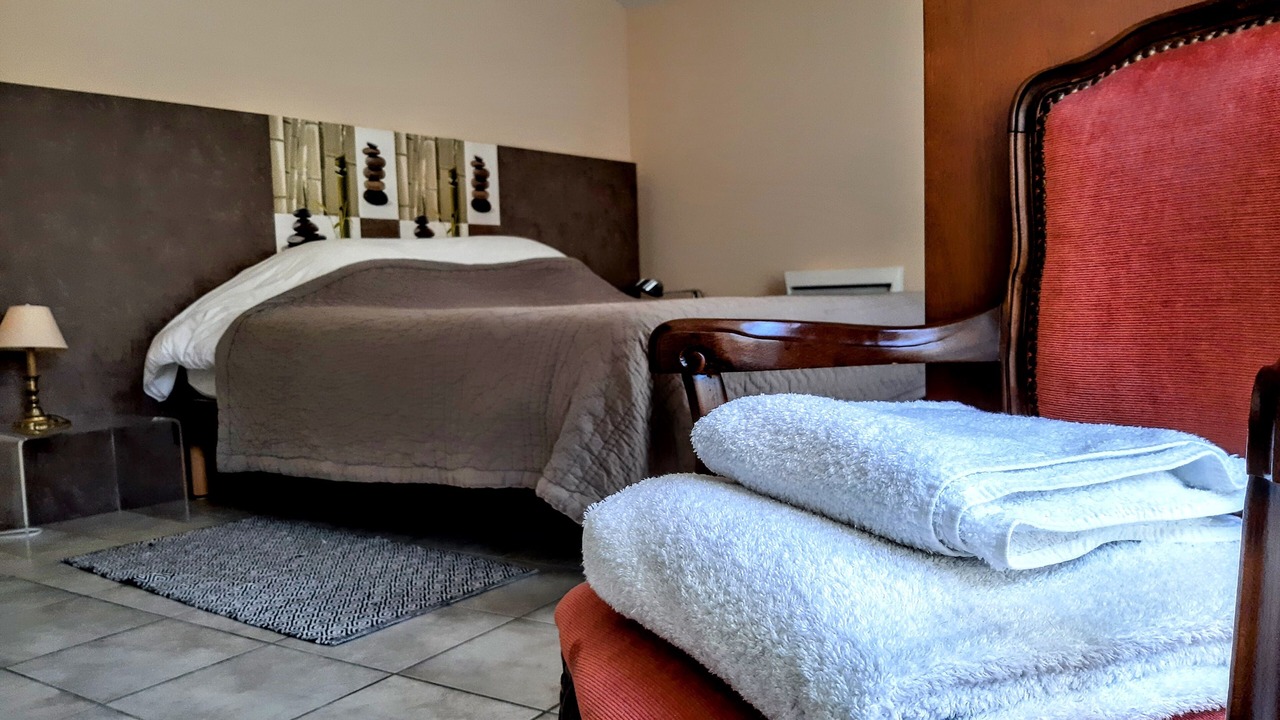 Photo of Bedroom in Saint-Salvy