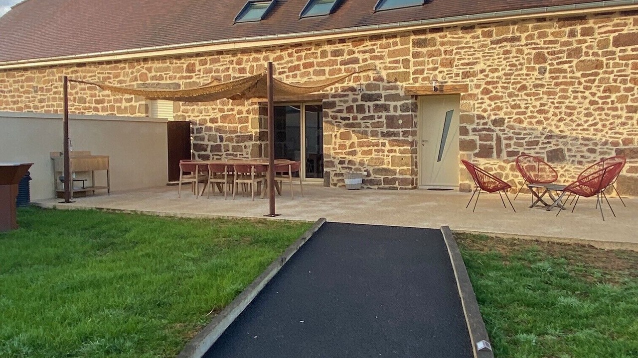 Photo of Outdoor in Larche