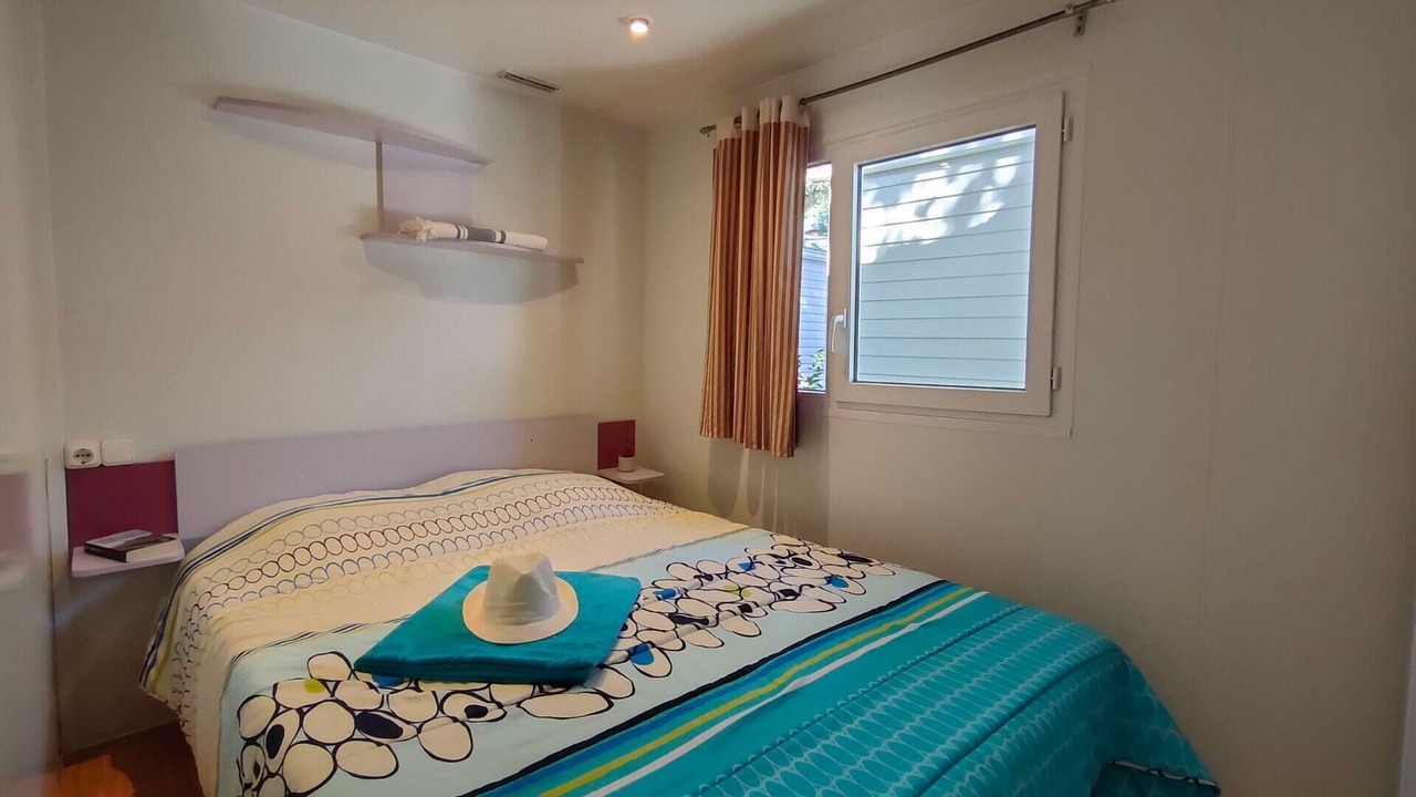 Photo of Bedroom in Bormes-Les-Mimosas