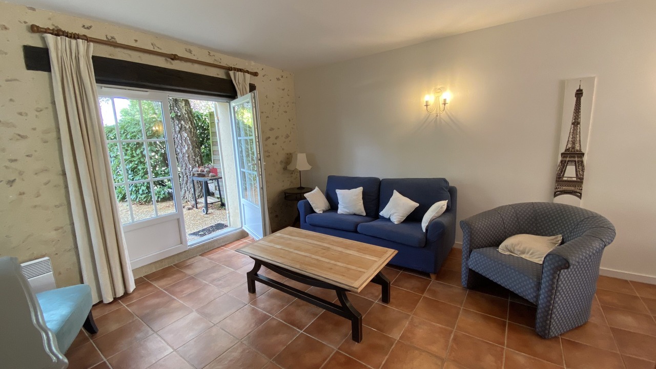 Photo of Livingroom in Lamothe-Montravel