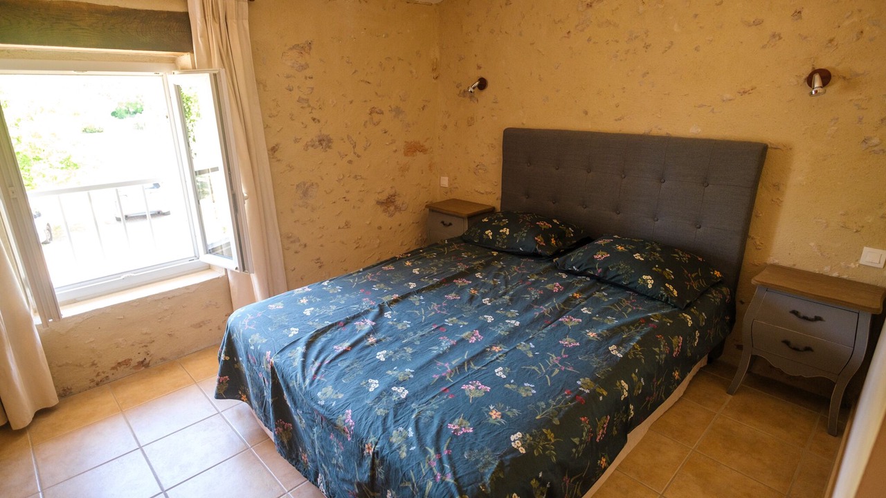 Photo of Bedroom in Lamothe-Montravel