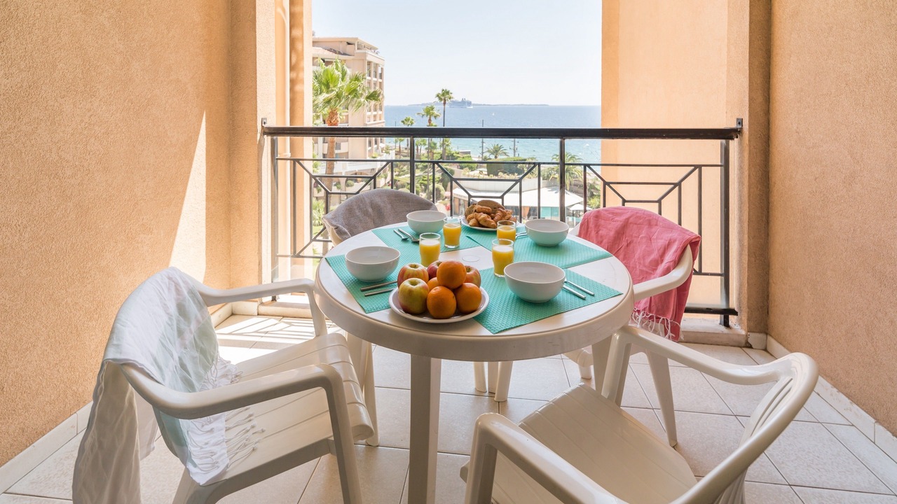 Photo of Bedroom in Cannes La Bocca