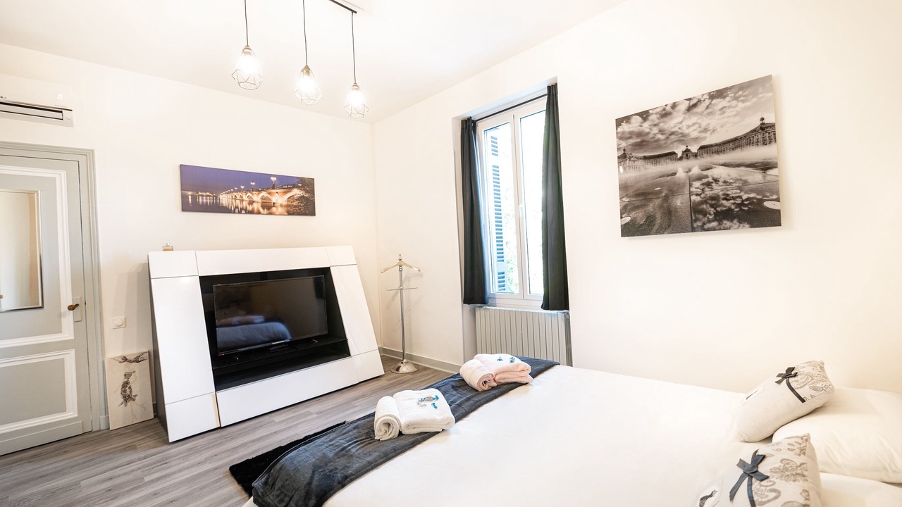 Photo of Bedroom in Tresses