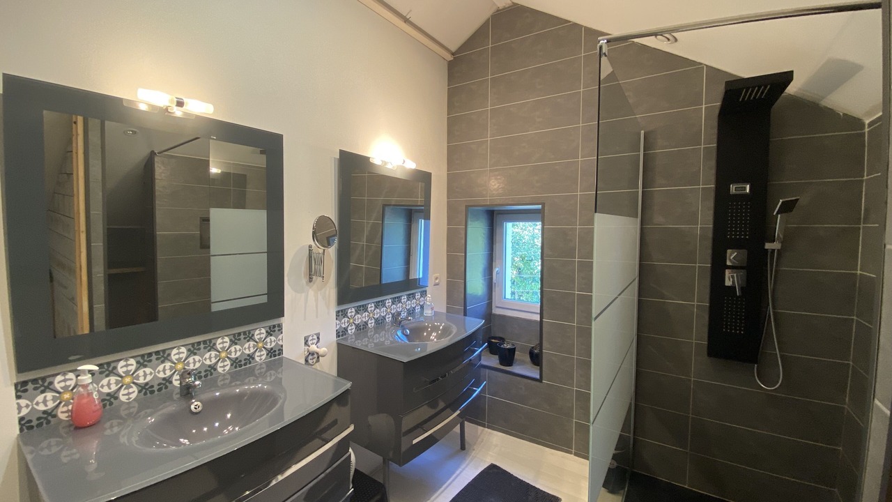 Photo of Bathroom in Moncoutant