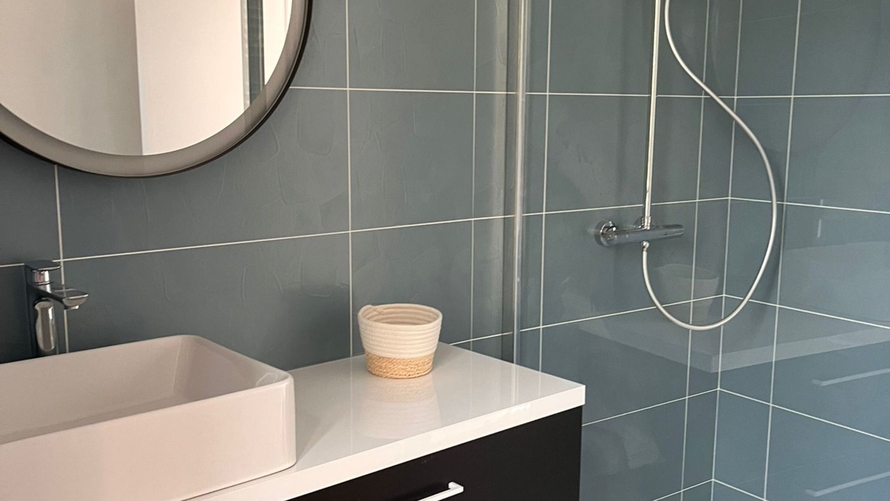 Photo of Bathroom in Dun-le-Palestel