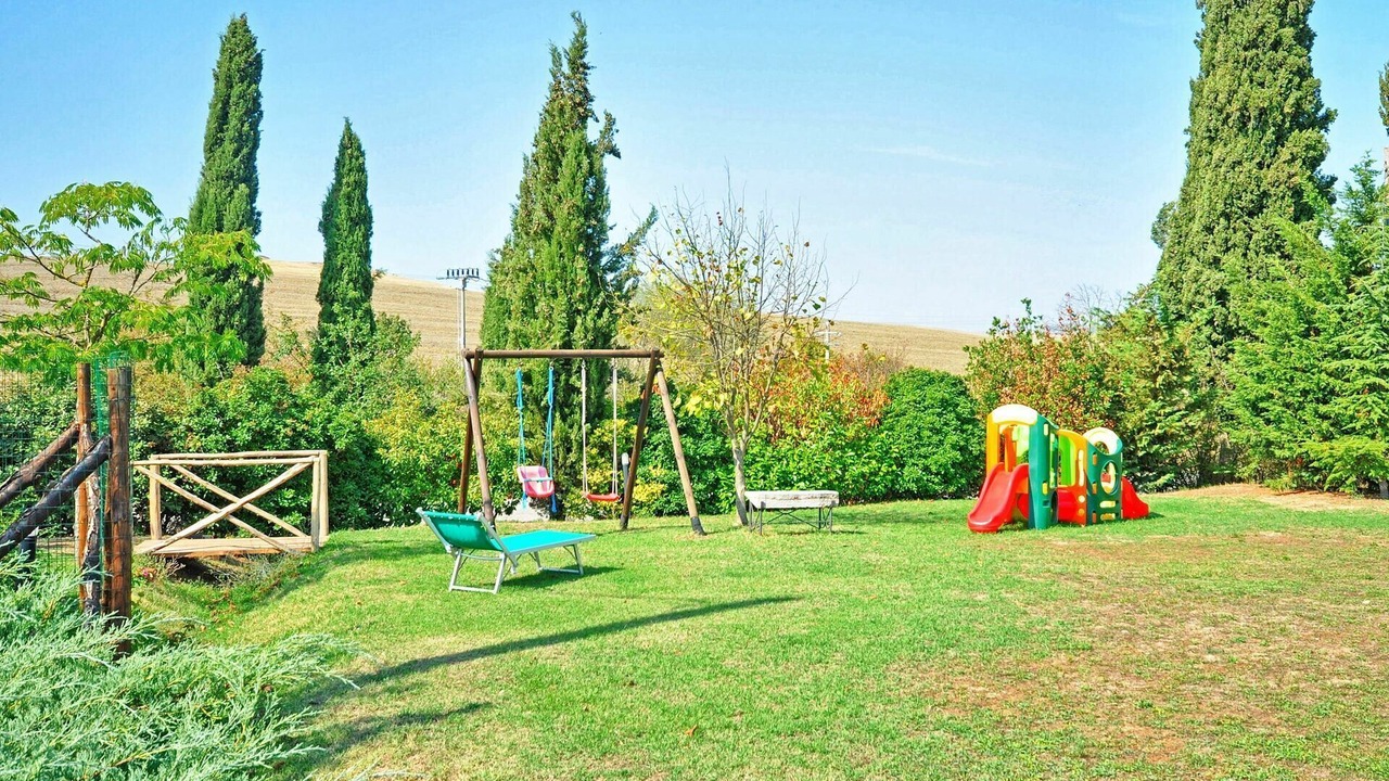 Photo of Others in Gallina