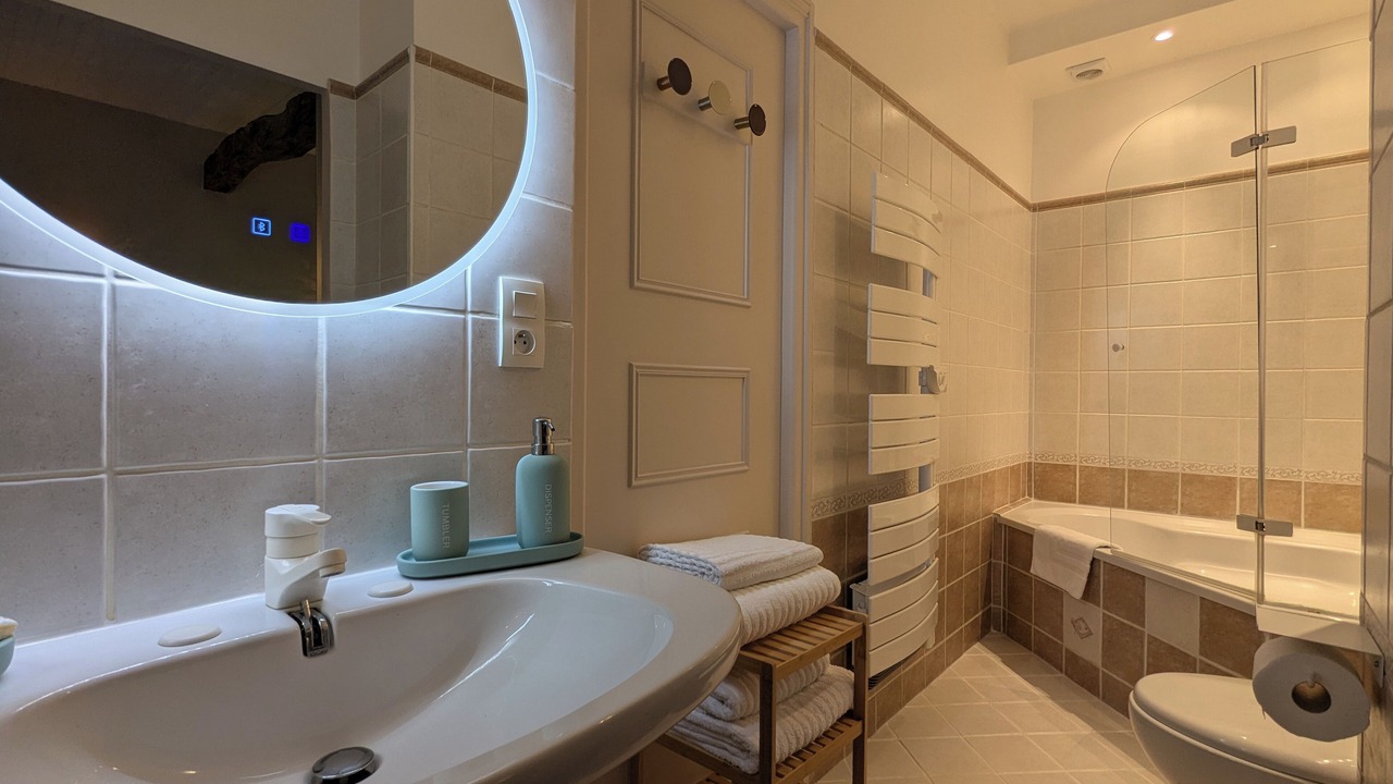 Photo of Bathroom in Chazelles