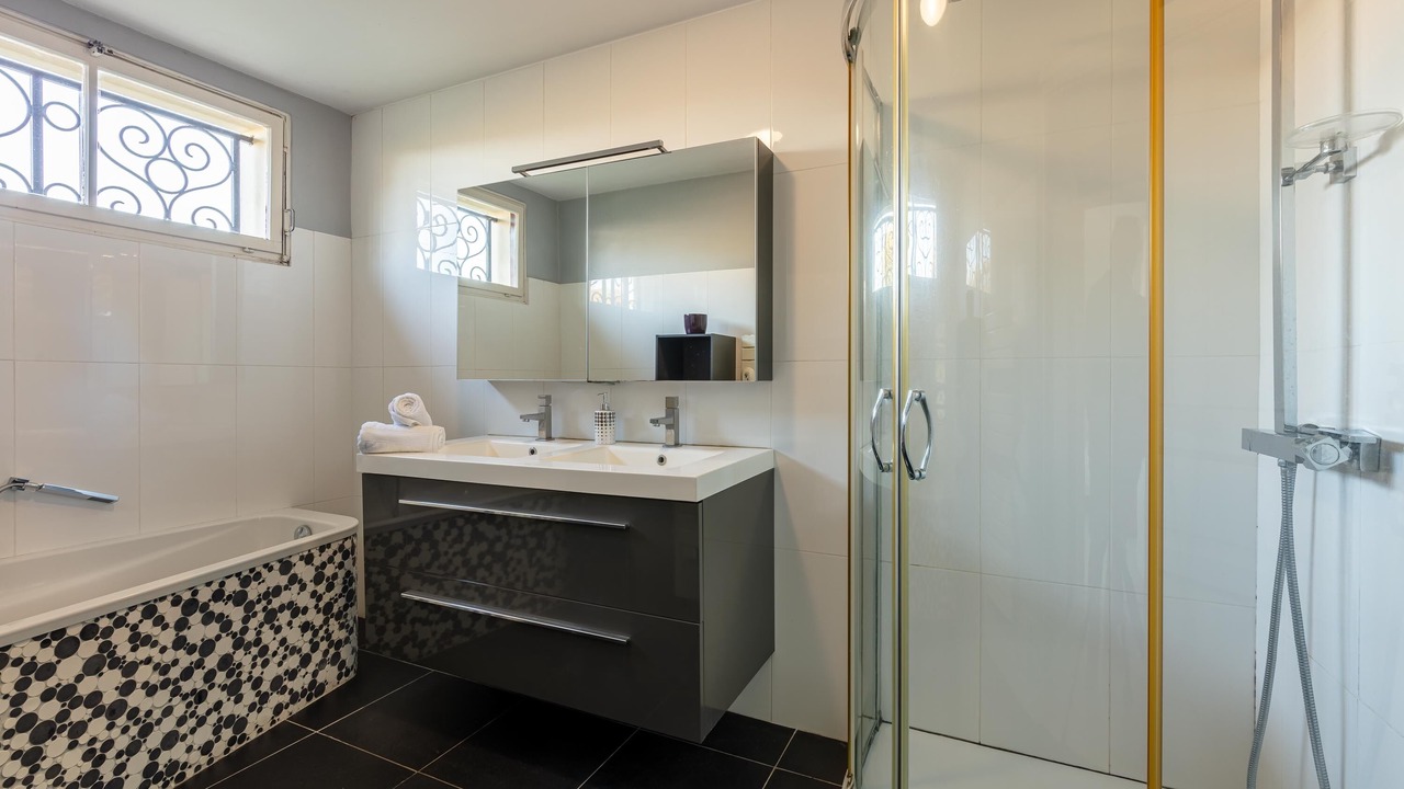 Photo of Bathroom in Martillac