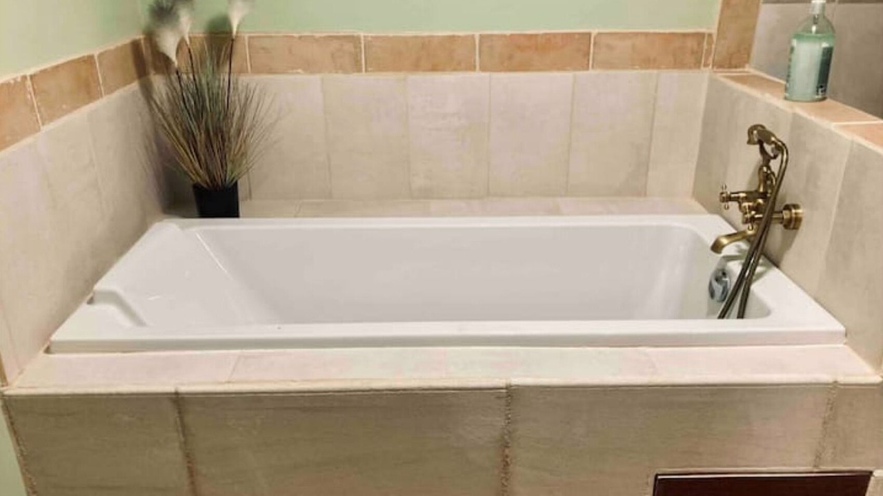 Photo of Bathroom in Laruscade