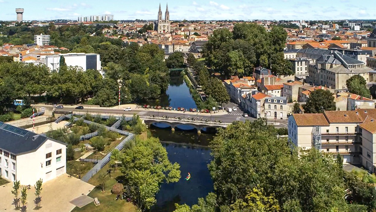 Photo of Others in Bagnault