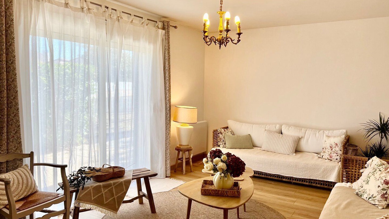 Photo of Livingroom in Fontaine-le-Comte