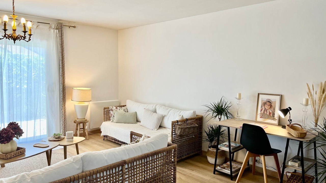 Photo of Livingroom in Fontaine-le-Comte