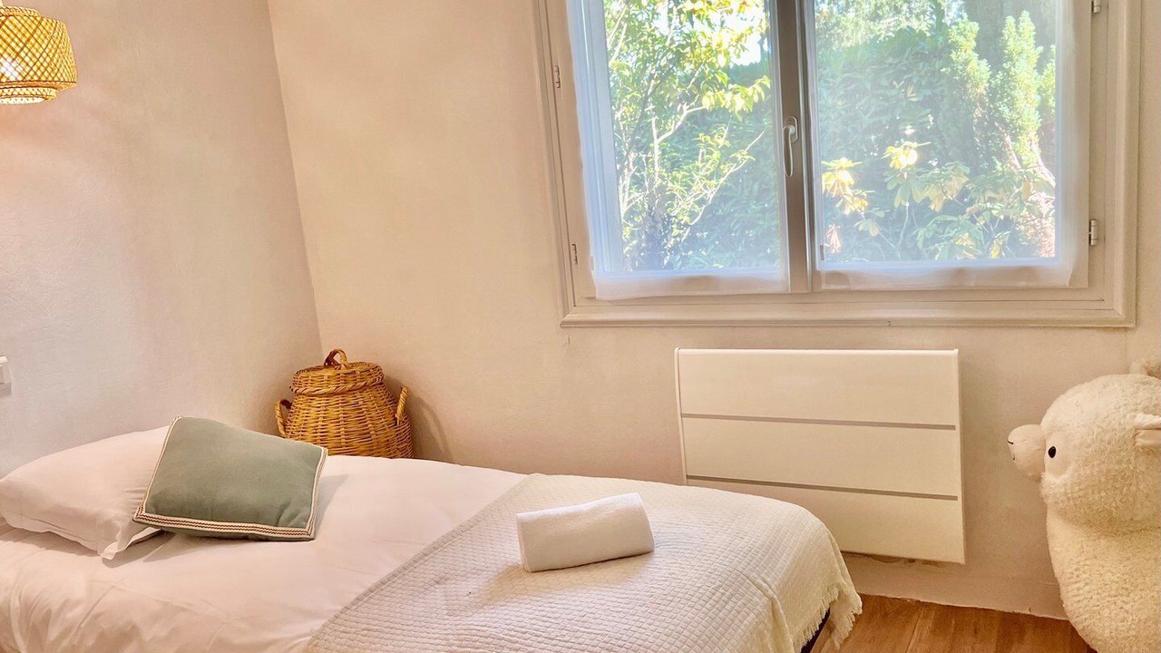 Photo of Bedroom in Fontaine-le-Comte