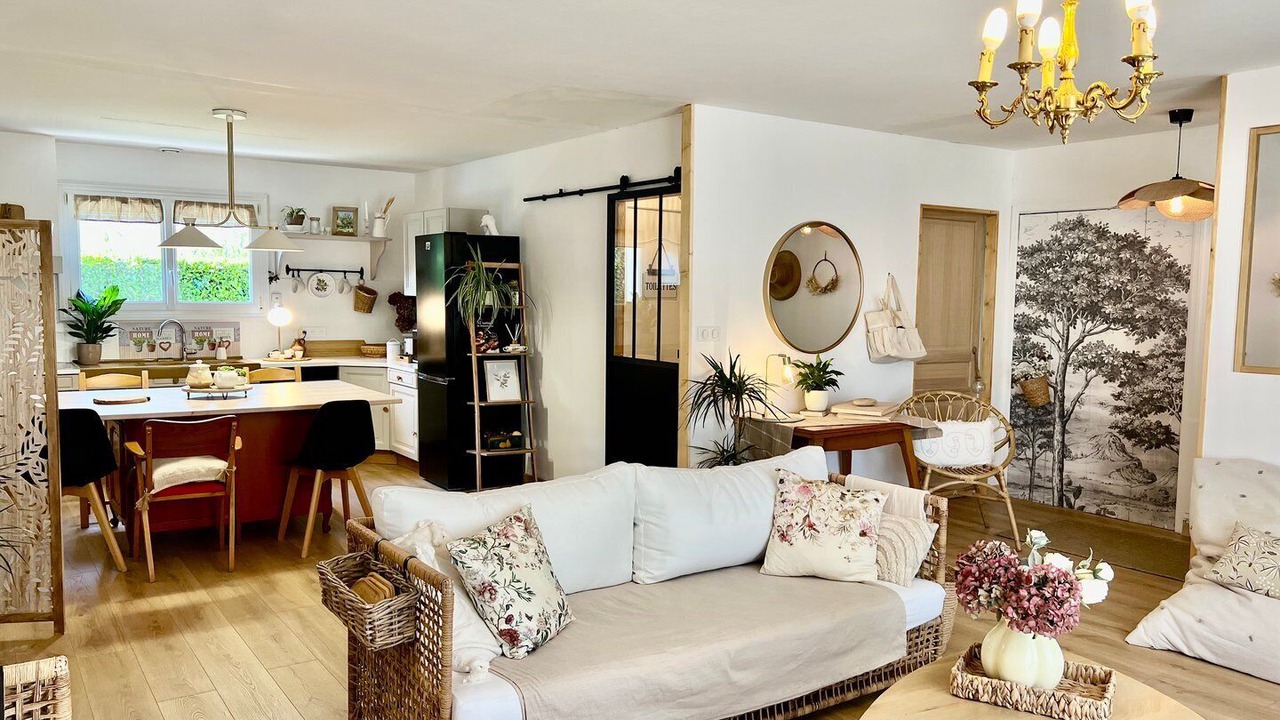 Photo of Livingroom in Fontaine-le-Comte