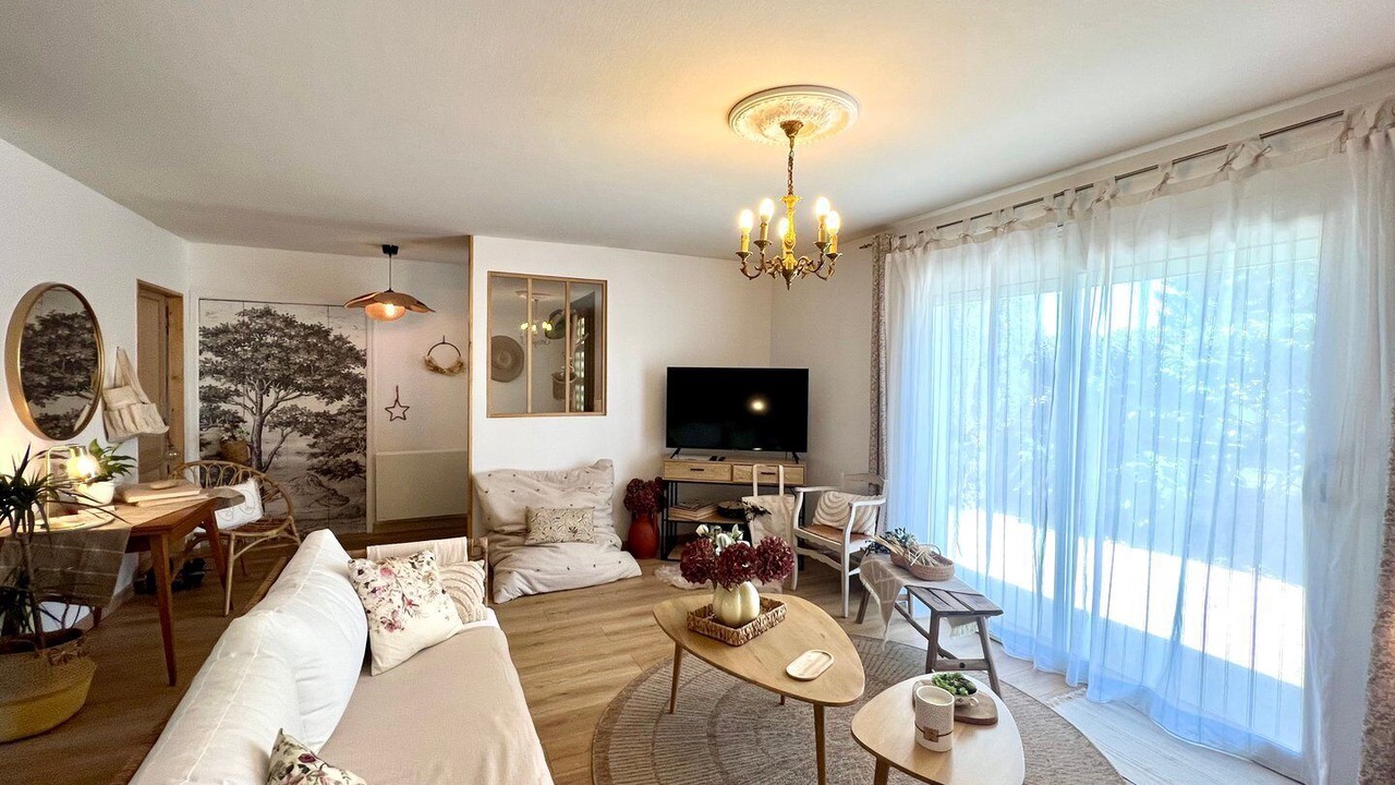 Photo of Livingroom in Fontaine-le-Comte