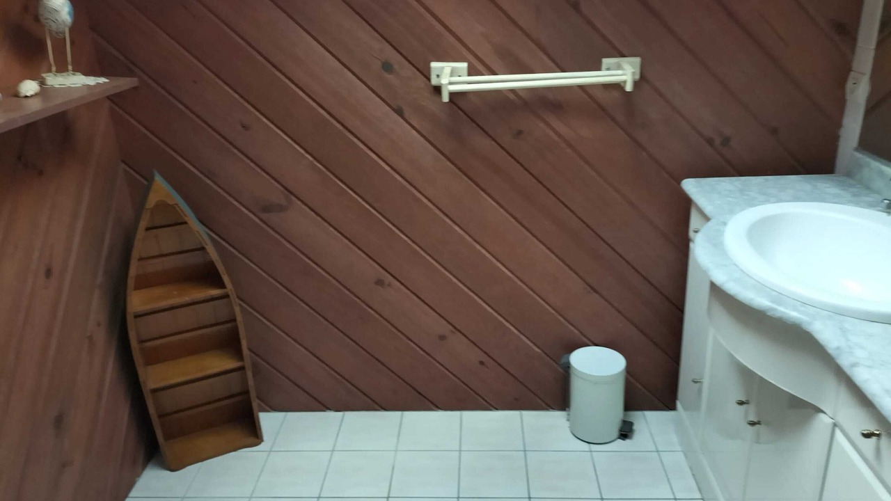 Photo of Bathroom in Antezant-la-Chapelle
