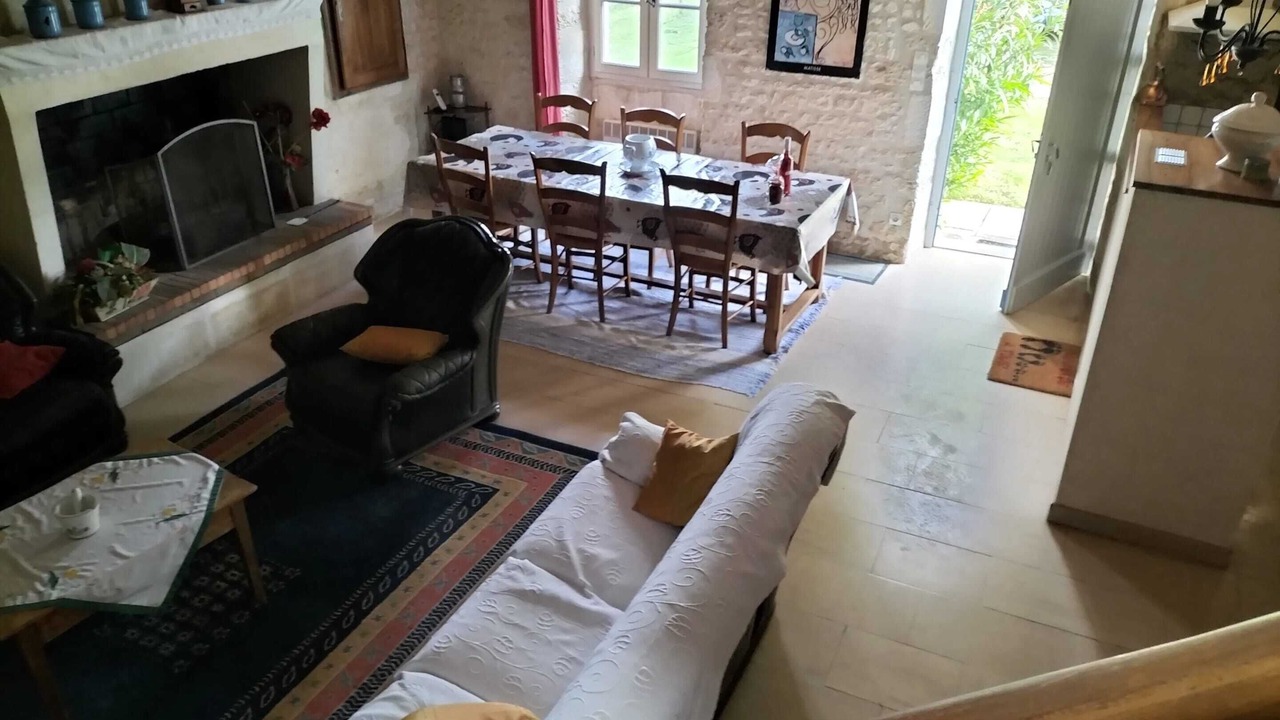 Photo of Livingroom in Antezant-la-Chapelle