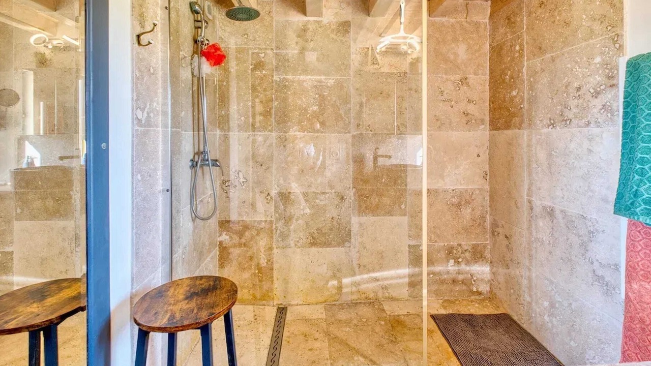 Photo of Bathroom in Les Leches