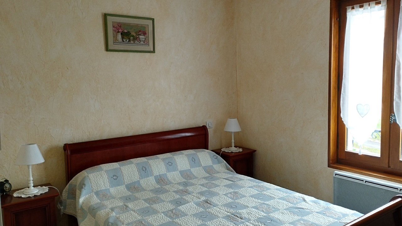 Photo of Bedroom in Rouffignac-Saint-Cernin-de-Reilhac