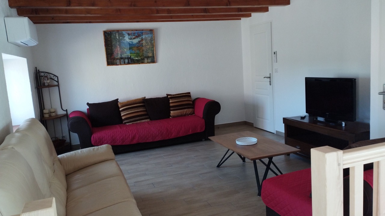 Photo of Livingroom in Rouffignac-Saint-Cernin-de-Reilhac