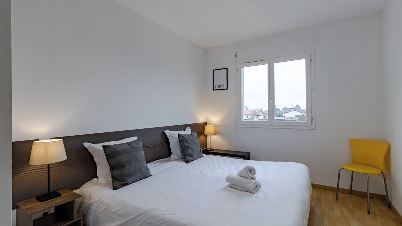 Photo of Bedroom in Libourne