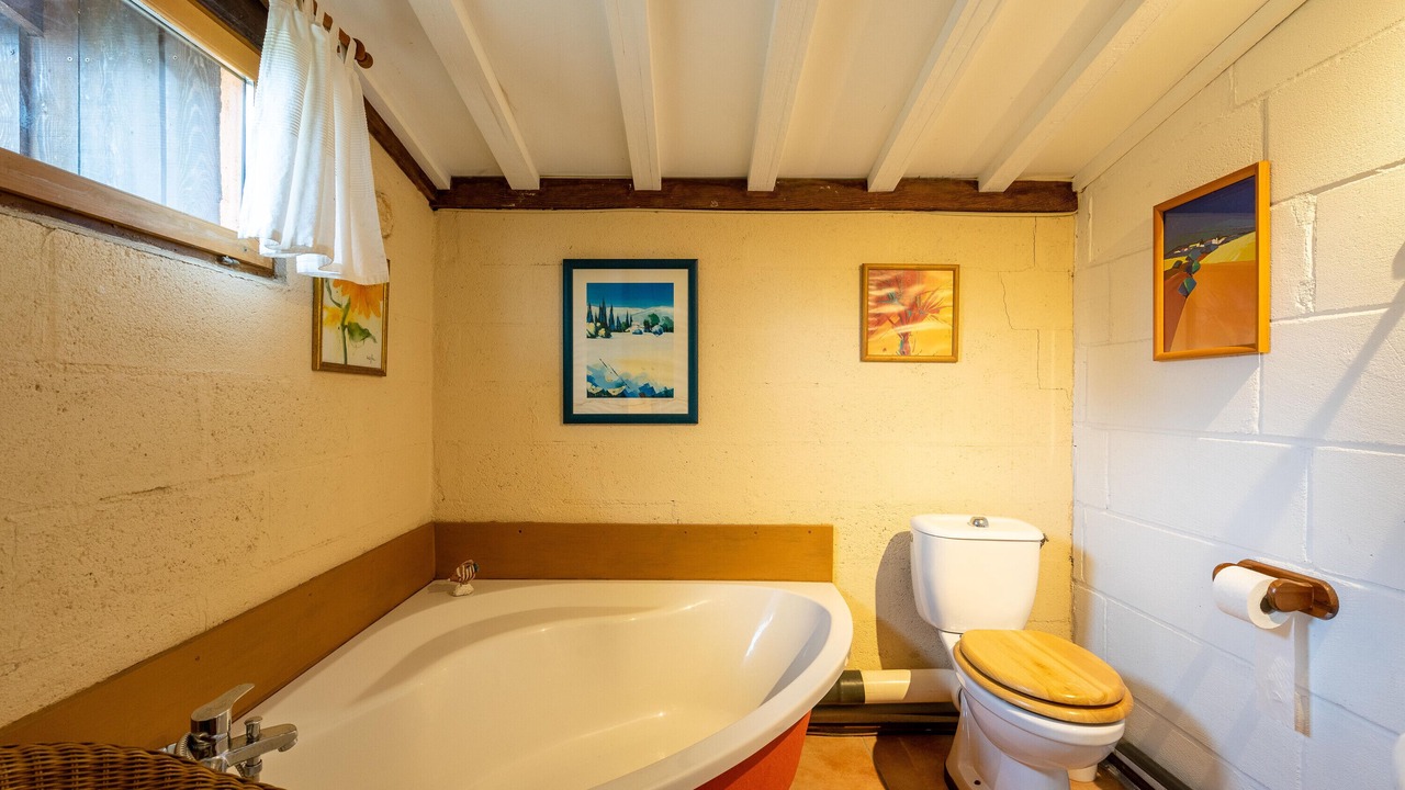 Photo of Bathroom in Gemozac