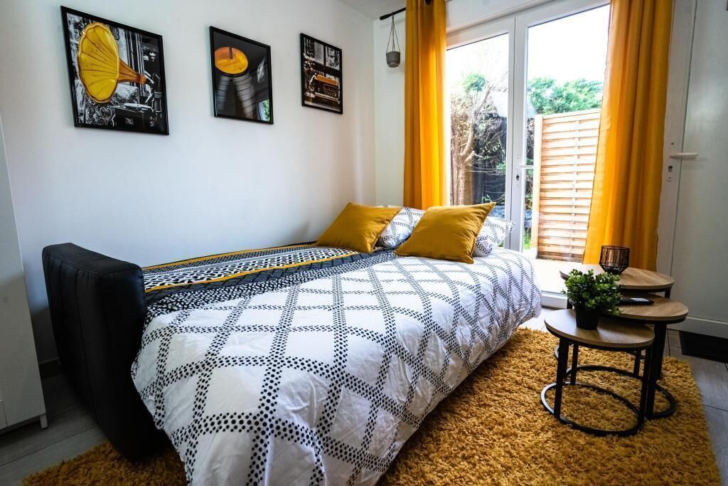 Photo of Bedroom in Pessac