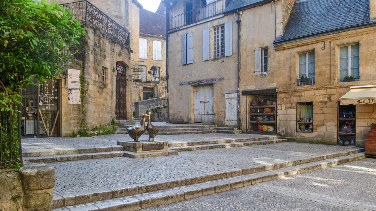 Photo of Others in Cenac-et-Saint-Julien