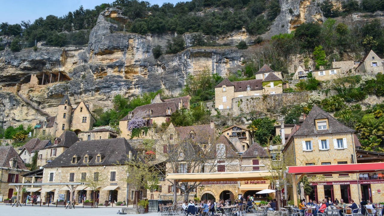 Photo of Others in Cenac-et-Saint-Julien