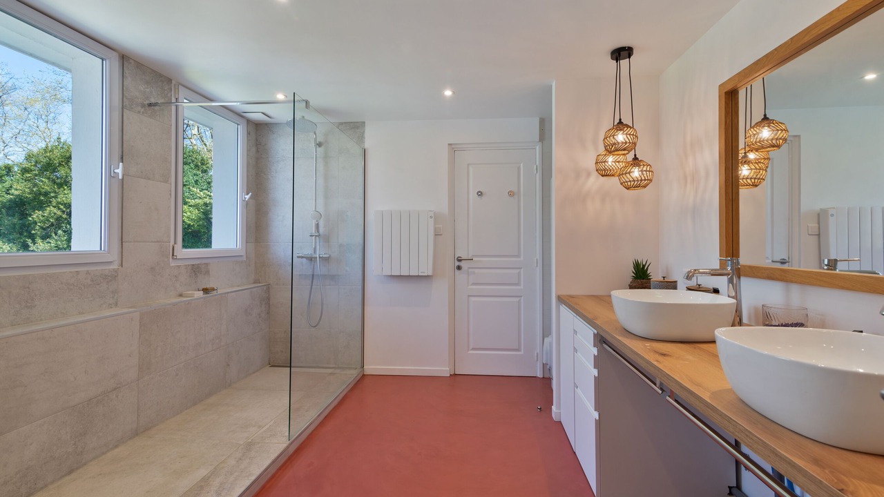 Photo of Bathroom in Bayonne