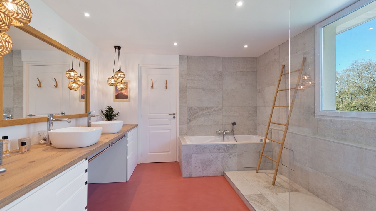 Photo of Bathroom in Bayonne